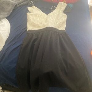 White/black dress